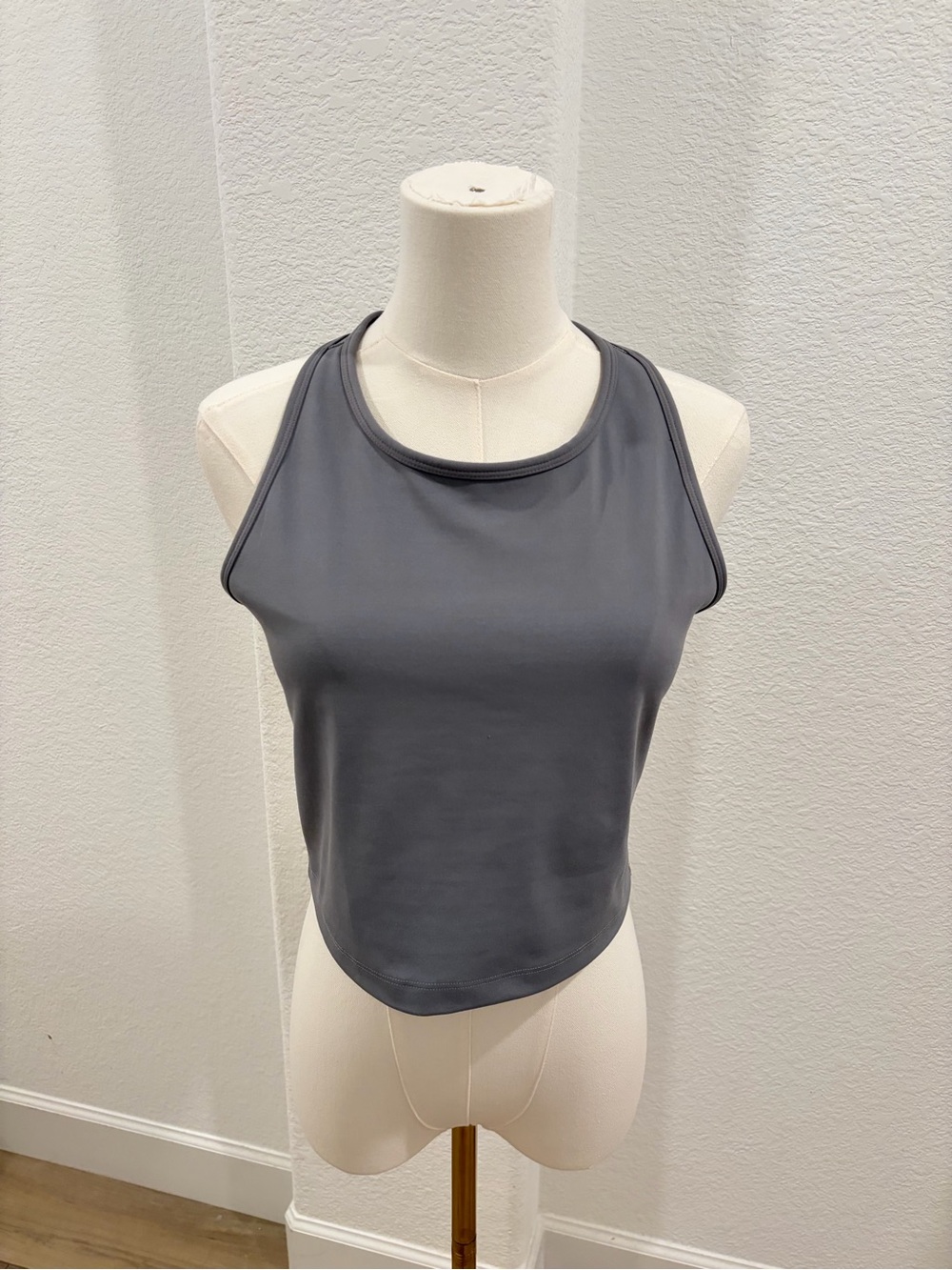 Beyond Yoga Charcoal Gray Athletic Crop Tank Top size large